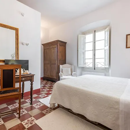 Palazzo Cherchi Bed & Breakfast