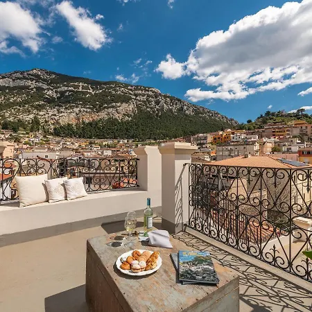 Palazzo Cherchi Bed & Breakfast *