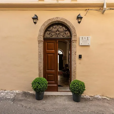 Palazzo Cherchi Bed & Breakfast 4*