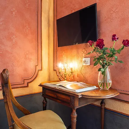 Palazzo Cherchi Bed & Breakfast 4*
