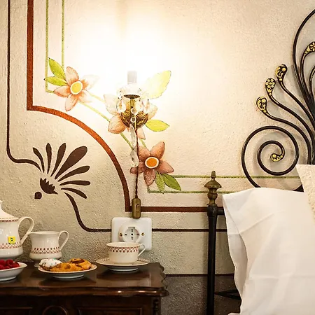 Bed & Breakfast Palazzo Cherchi 4*
