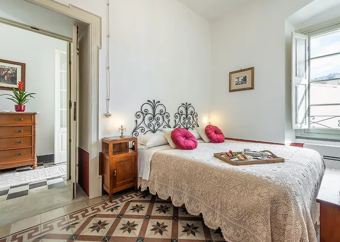 Palazzo Cherchi Bed & Breakfast