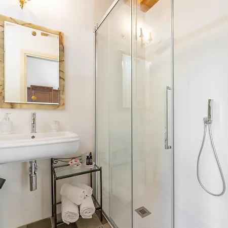 Palazzo Cherchi Bed & Breakfast