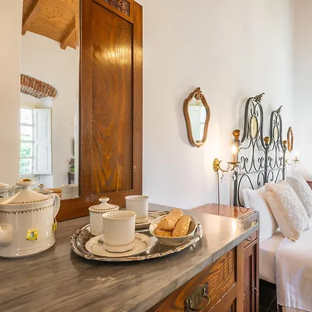 Palazzo Cherchi Bed & Breakfast