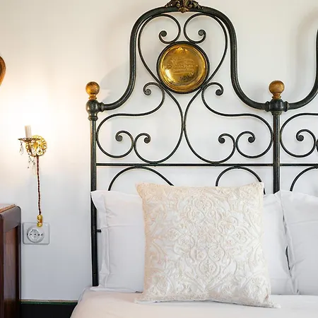 Palazzo Cherchi Bed & Breakfast
