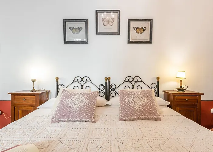 Oda ve Kahvaltı Palazzo Cherchi 3*