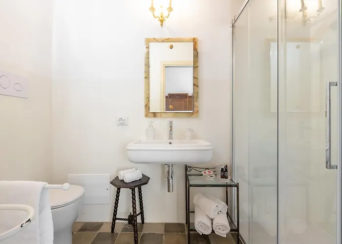 Palazzo Cherchi Oda ve Kahvaltı