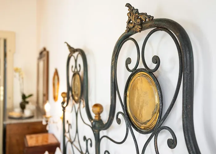 Palazzo Cherchi Oda ve Kahvaltı Dorgali