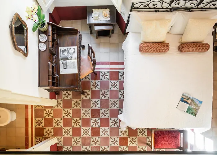 Palazzo Cherchi Oda ve Kahvaltı