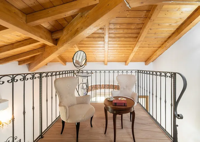 Palazzo Cherchi Oda ve Kahvaltı