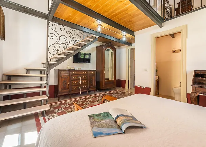 Palazzo Cherchi Oda ve Kahvaltı 3*